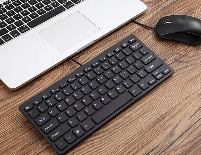 笔记本电脑自带的键盘用不了了,使用外接键盘会有影响吗?