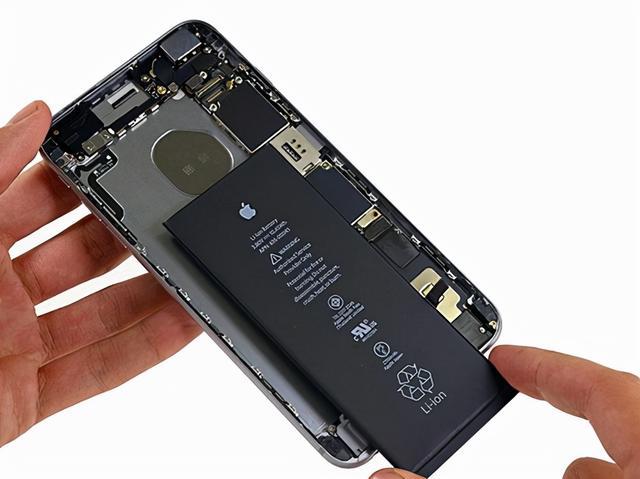 苹果电池哪个品牌耐用(iPhone更换电池的注意事项)