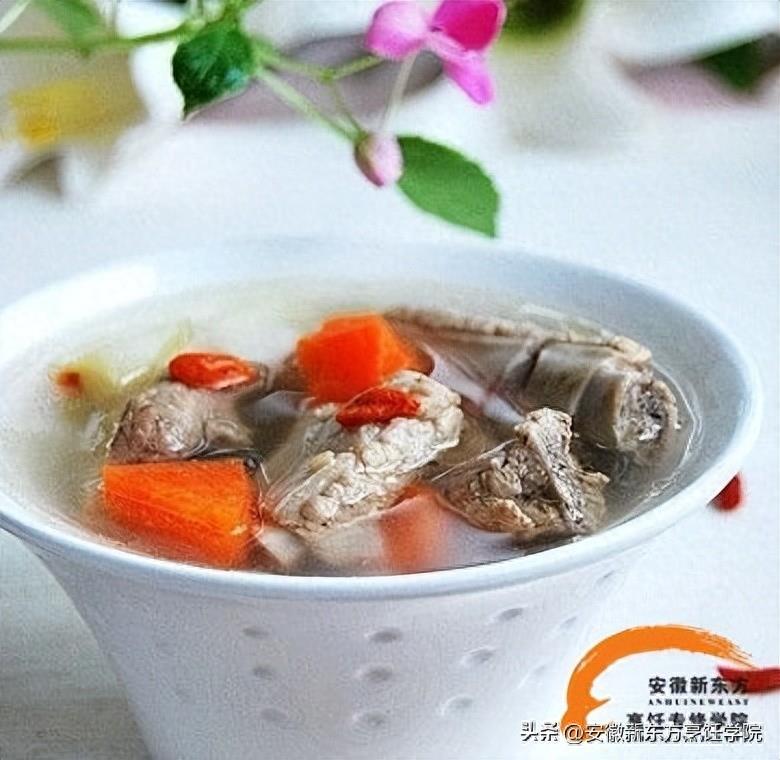 各种汤的做法大全(18种煲汤的营养价值)-华夏美食网