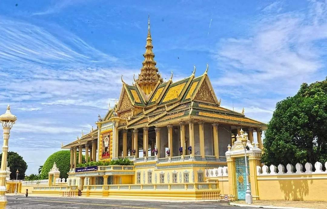 柬埔寨落地签证需要的材料(柬埔寨签证在哪里办)