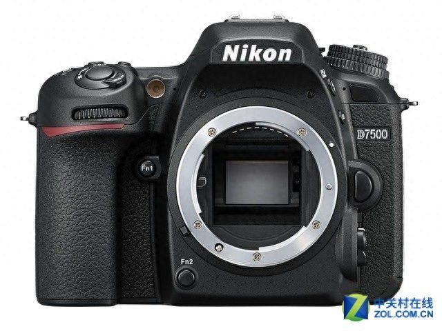 尼康D7000相机好用吗?(了解尼康D7000相机的性能和评价)