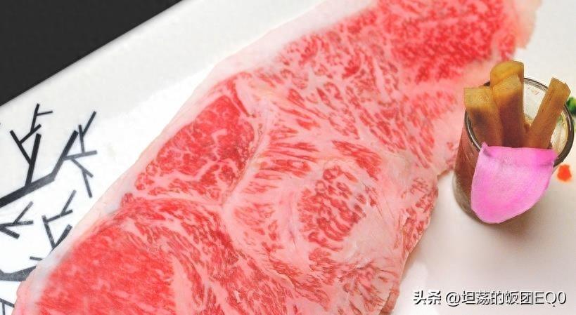 金枪鱼和三文鱼哪个贵(谁是最贵的食材？是三文鱼、金枪鱼还是牛肉)