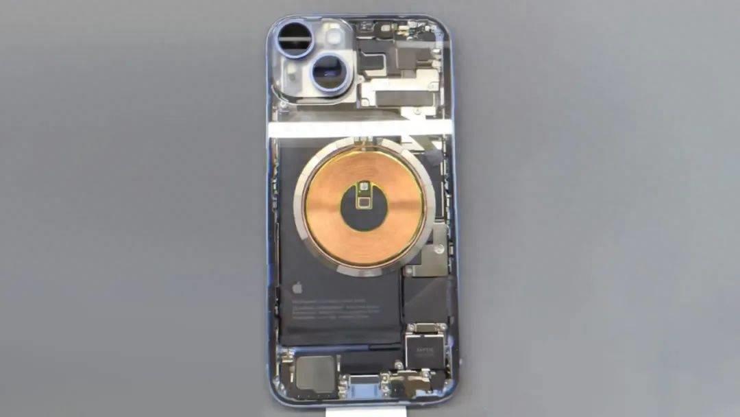 iphone拆开后盖的办法(苹果手机怎么拆开后盖)