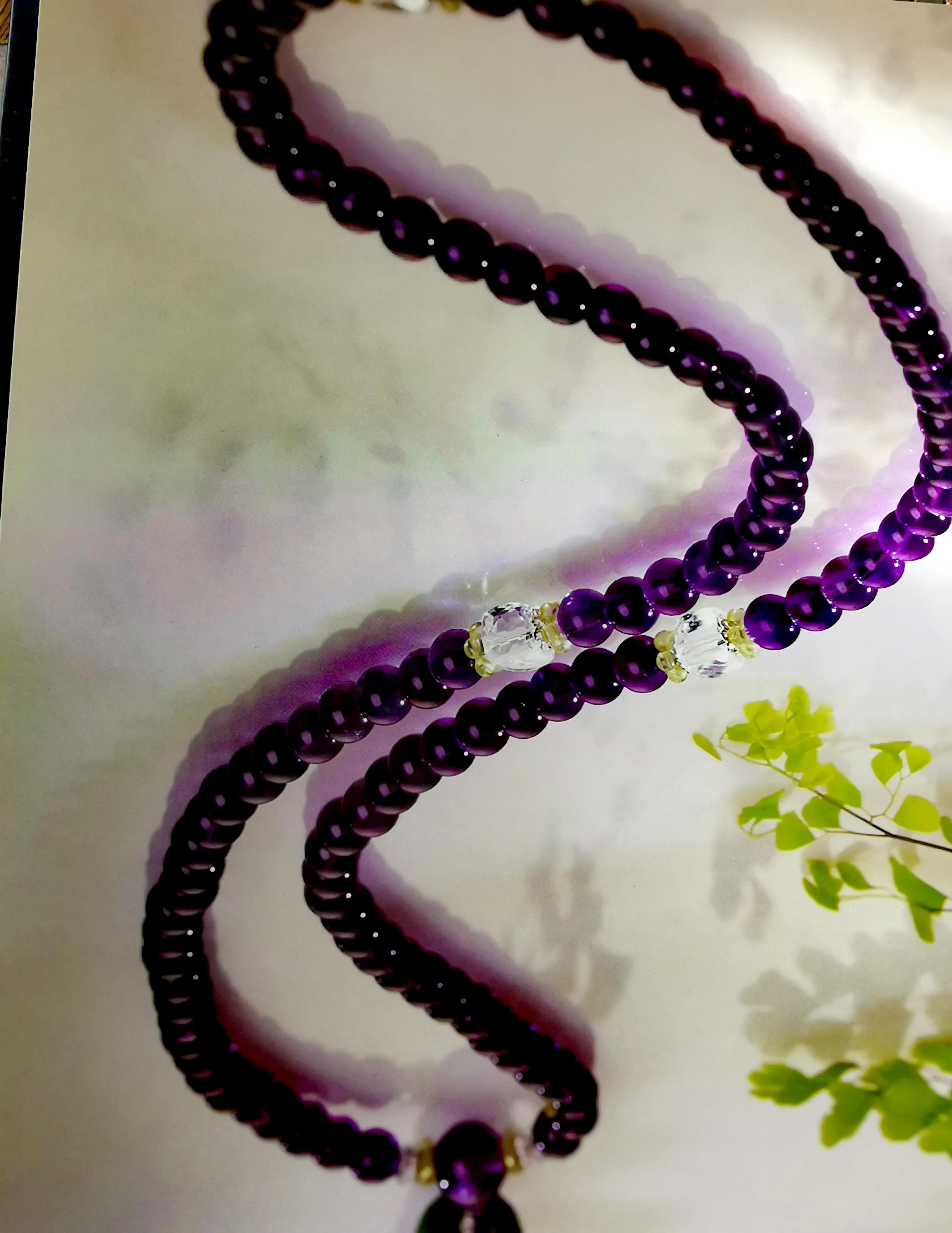 紫色水晶代表什么意思(紫水晶手链的寓意和象征意义)