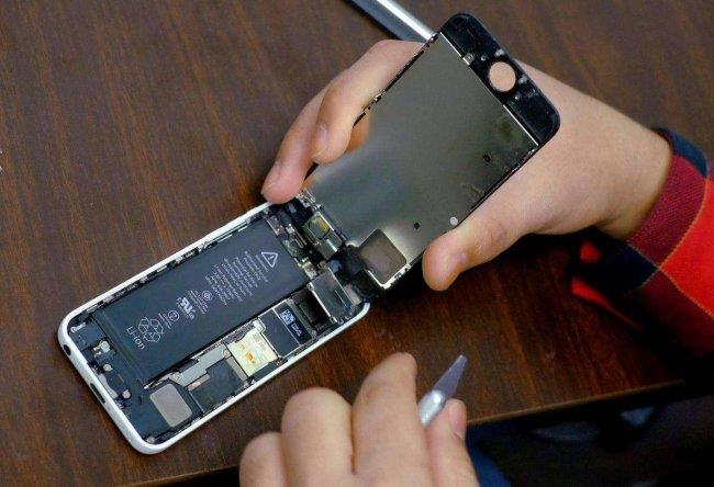 iphone4s电池怎么拆(iphone4换电池步骤图解)