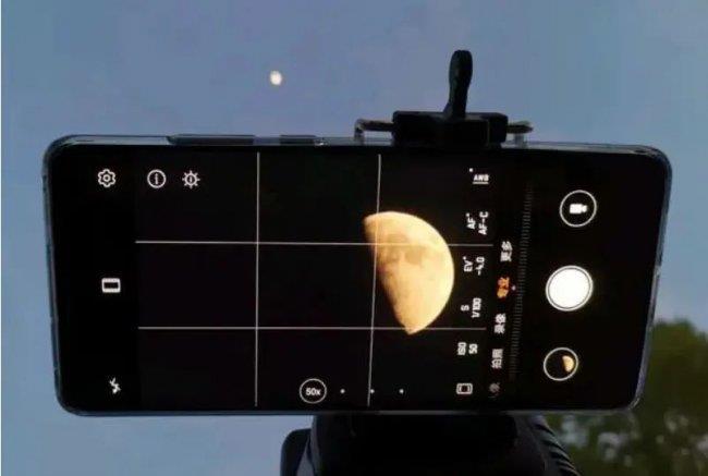 拍月亮手机专业模式怎么设置(手机拍月亮的技巧分享)