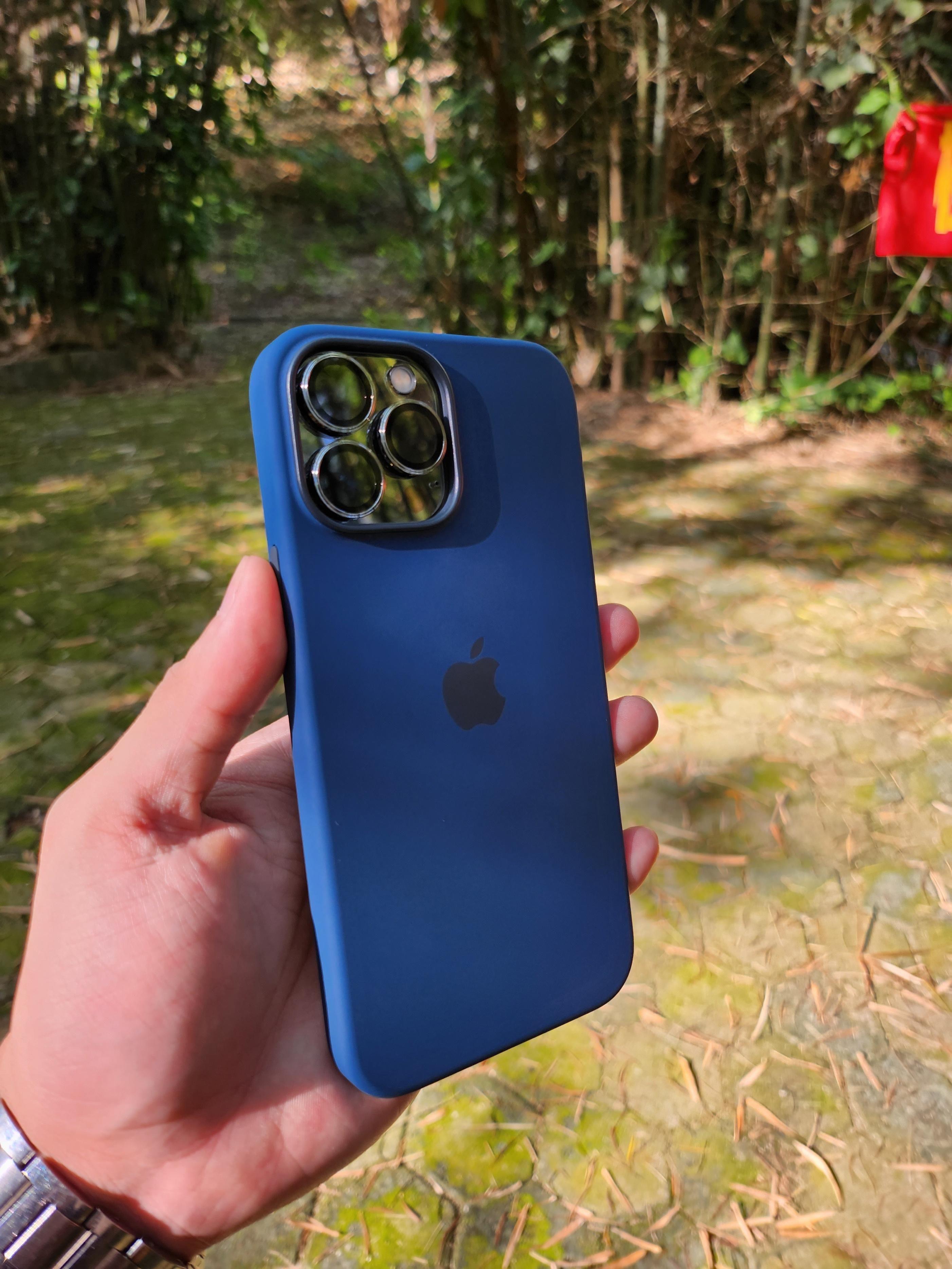 苹果iPhone13ProMax值得买吗及参数(2023续航比较持久的手机)