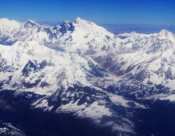喜马拉雅山脉介绍(中国最大的山脉是哪个山脉)