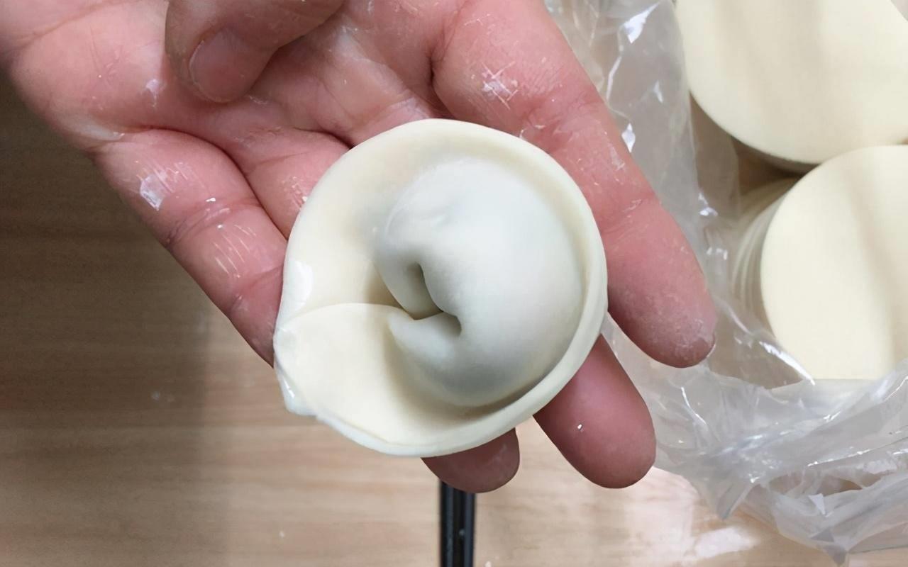 包饺子的手法教程(包饺子的最简单手法)