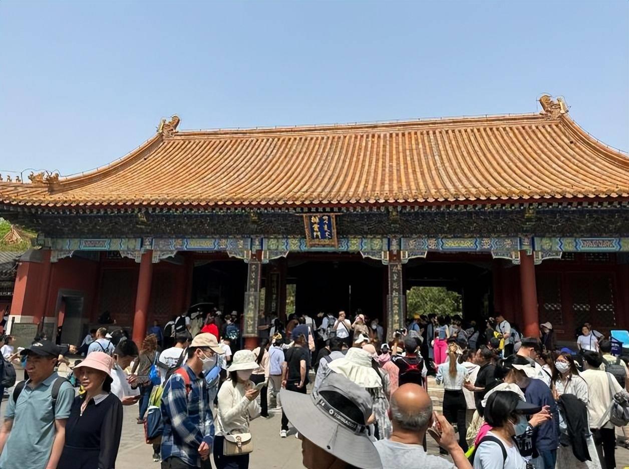 中国旅游攻略必去景点(五一旅游景点哪里好)