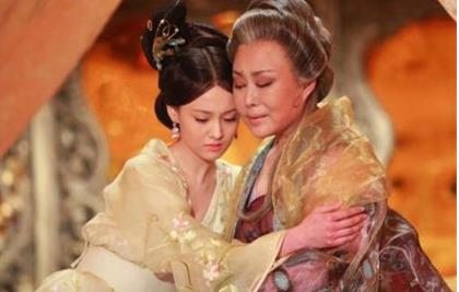 唐朝安乐公主和太平公主的关系好吗，谁地位高？