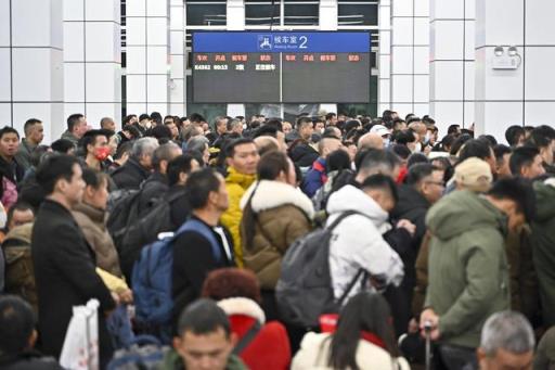 广州鼓励网约车去机场火车站接单，广州春运期间将加强接驳换乘服务鼓励网约车司机接单