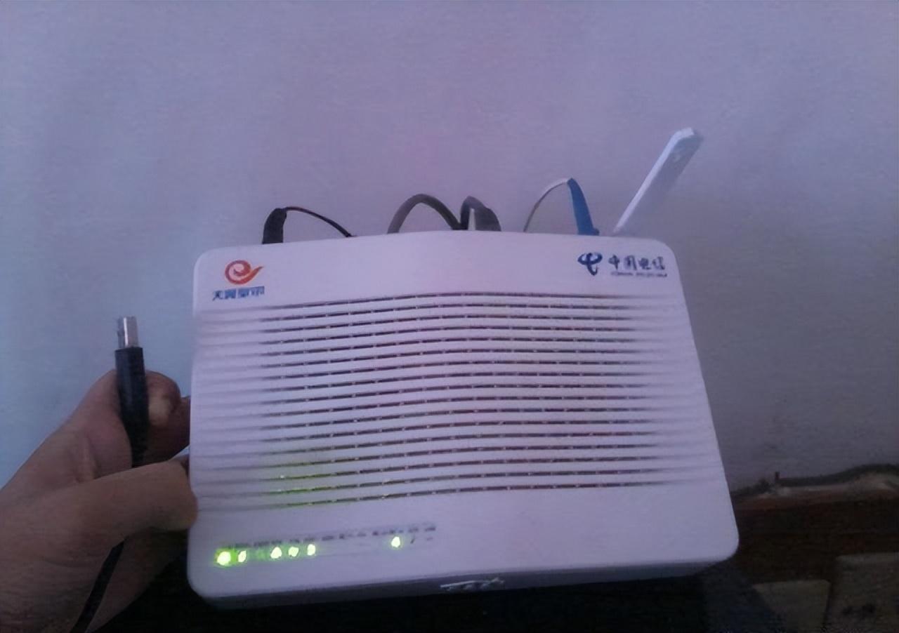 不用路由器可以用wifi吗怎么弄(有了光纤盒还用不用路由器)