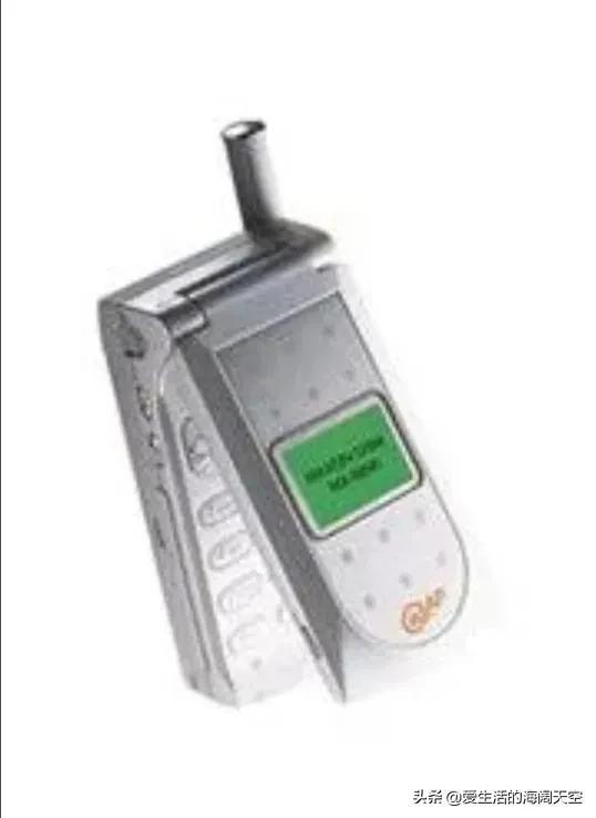 美晨手机怎么样及翻盖图片展示(2002年生产的手机型号)