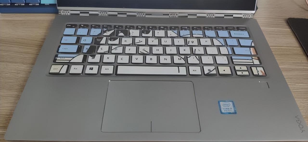 笔记本触摸板怎么用右键滑轮(电脑自带触摸板的使用技巧)