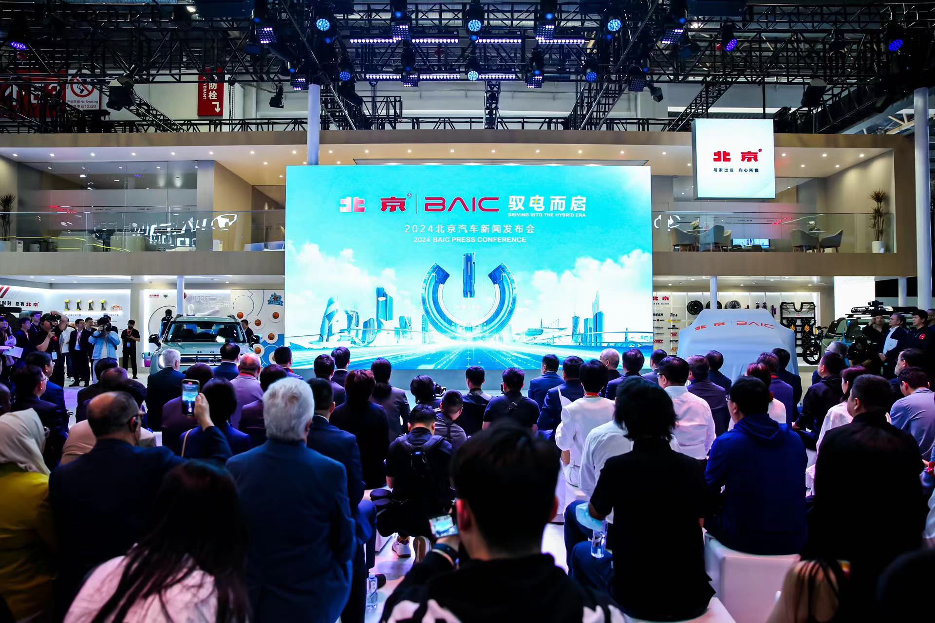魔核电驱一展“北京”实力，BJ30预售全面开启电动新纪元