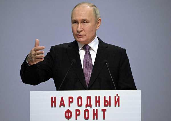 俄联邦政府宣布辞职!普京宣誓就任，引发网友热议