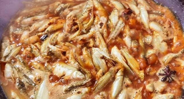 麦穗鱼怎么做好吃，详细介绍：红烧麦穗鱼的具体做法