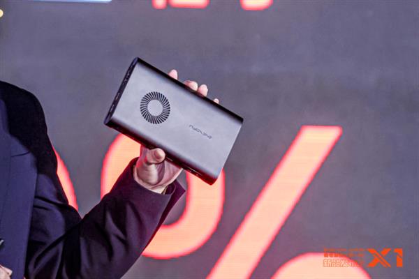 AMD还有新显卡RX7650MXT：首次外置专用