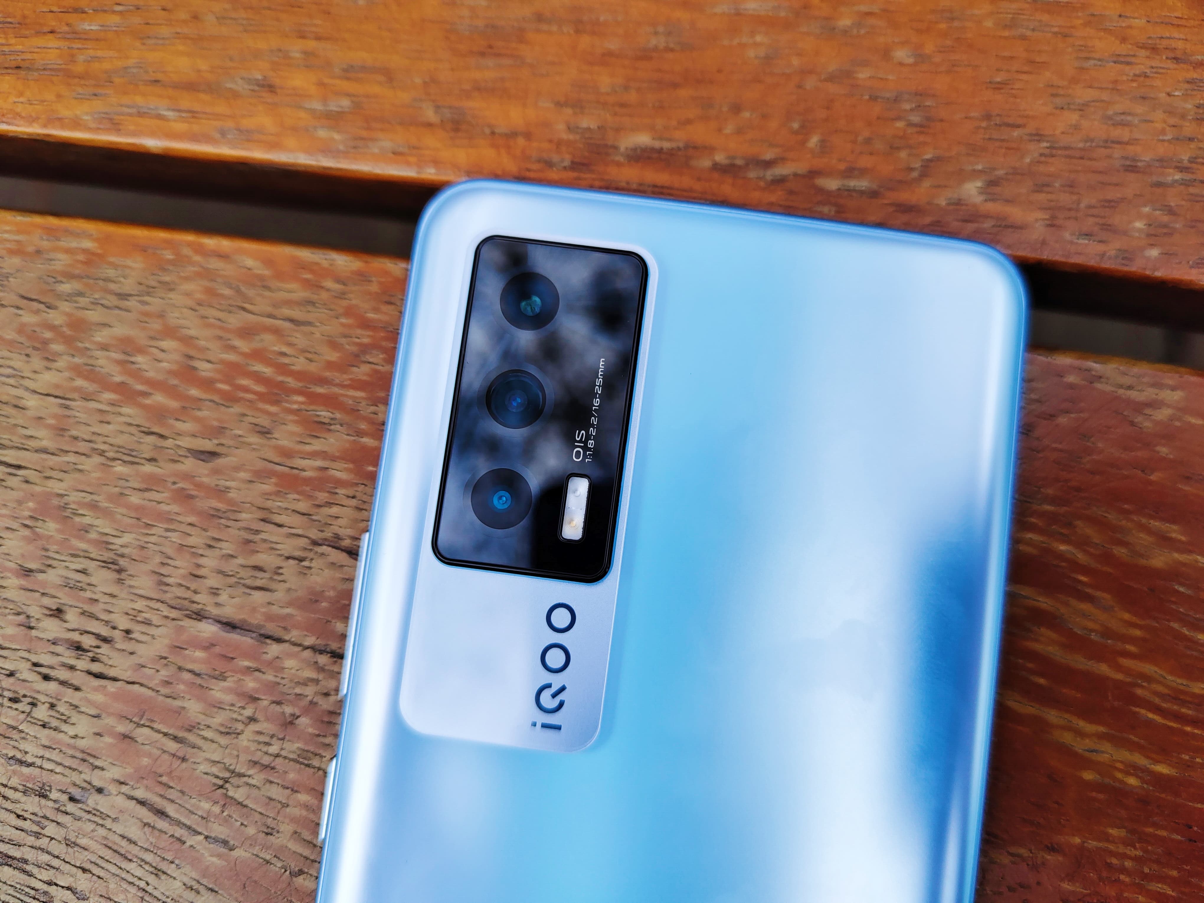 vivo iqoo neo5参数配置详情及处理器（屏幕多大尺寸最值得买的手机）