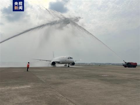 国产大飞机新里程碑！C919完成首次跨境商业包机航行：香港(上海)