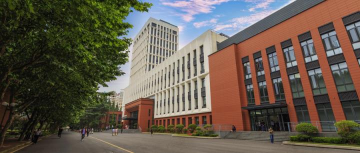 广州交通大学2024年招生简章（含录取分数线）(图2)