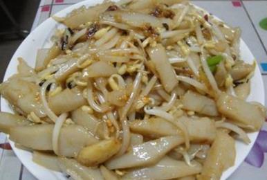 豆芽炒灌肠做法(图4)