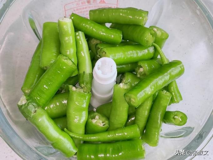 小米辣椒酱制作方法，自己在家做辣椒酱，健康实惠(图6)