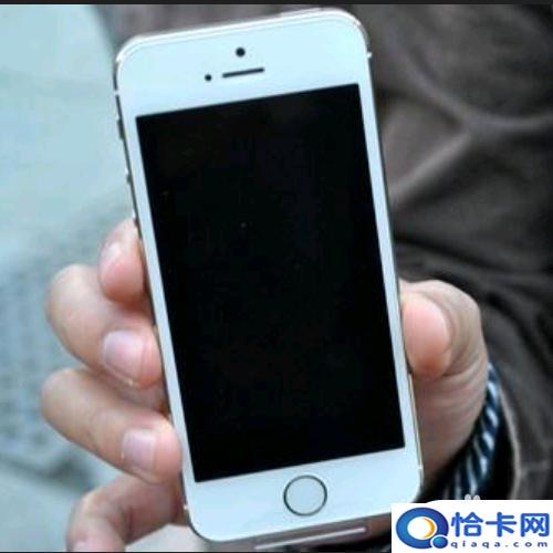苹果13手机黑屏还转圈