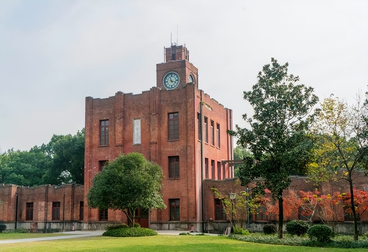 我国大学“占地面积” 排名Top10！第1名不在大陆，江西农大进前5(图3)