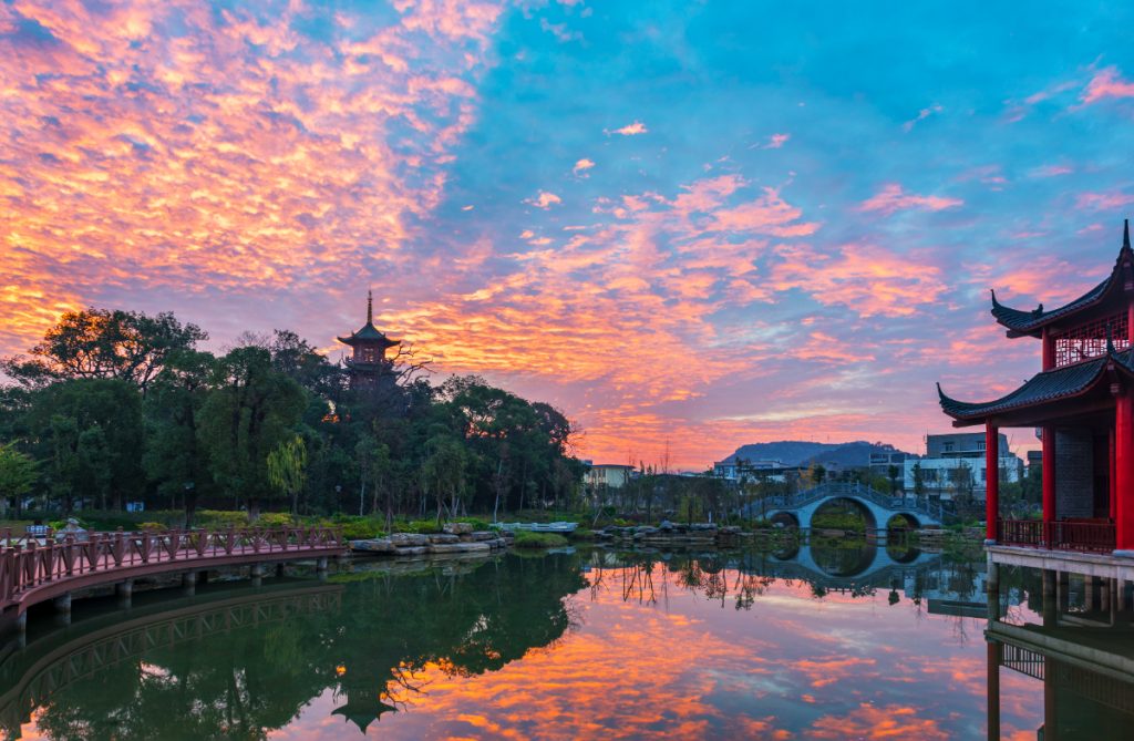 广西贺州有什么好玩的地方旅游景点推荐?