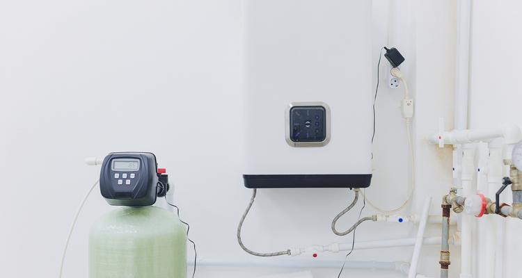 能效热水器面板拆卸方法是什么？拆卸中遇到问题怎么办？