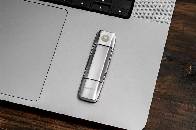 怎么测u盘的读取速度?这款U盘的读写速度堪比SSD