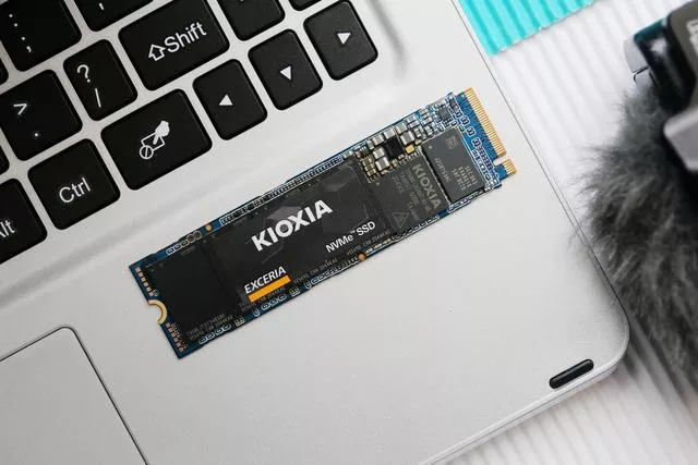 如何把固态硬盘设置为启动盘?教你如何无损替换SSD固态硬盘