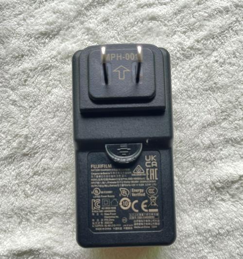 锁酷手机推荐使用哪种充电器？充电器选择对电池寿命有何影响？