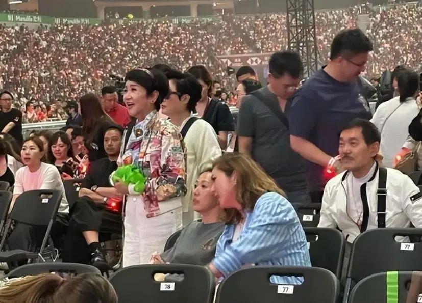 张柏芝被问会不会抽空去看谢霆锋演唱会？她的回答笑翻全场(图4)