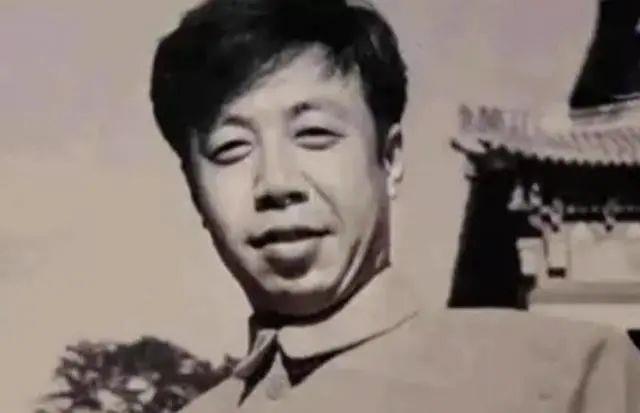 演员刘江：因演技差点毙命，晚年三次患癌症，妻子照顾他活到95岁(图10)