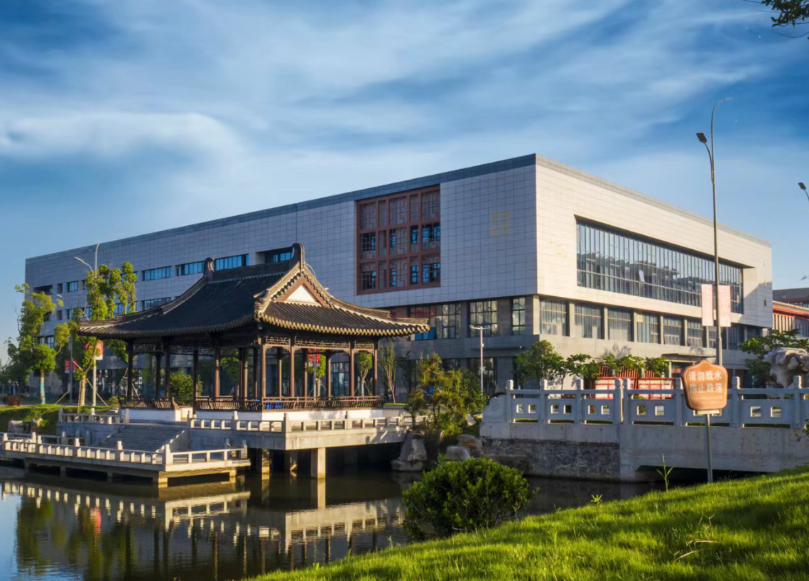 都是江苏省知名双非院校，江苏大学和扬州大学，都有哪些优势？-趣考网