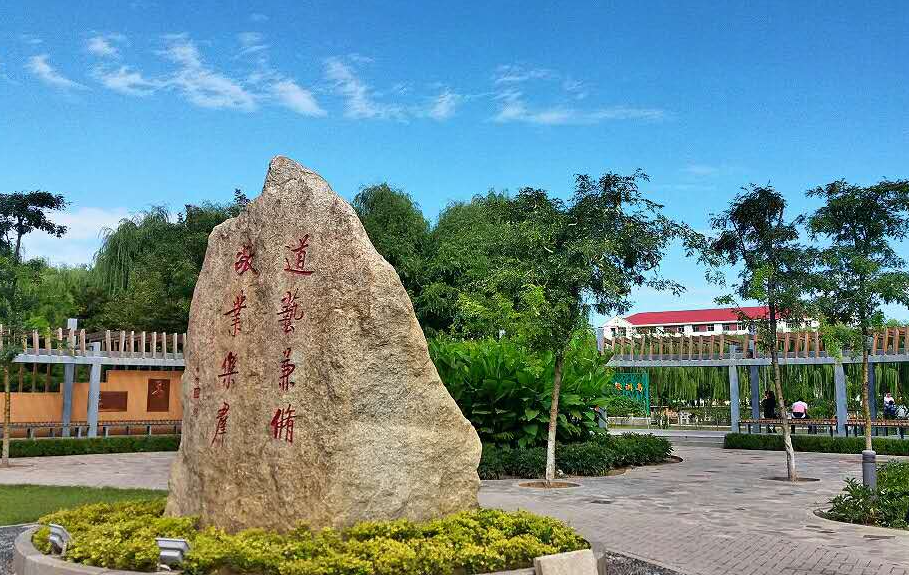 孩子考试分数不高，可以考虑这3所低分大学，就业非常吃香(图3)