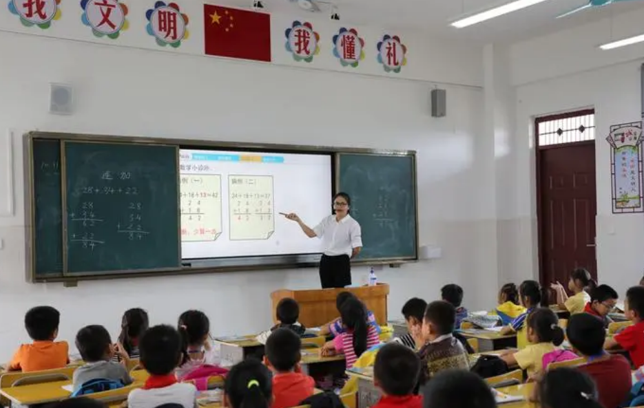 选择这5类师范专业，毕业后更容易当老师，考生和家长要提前了解(图3)