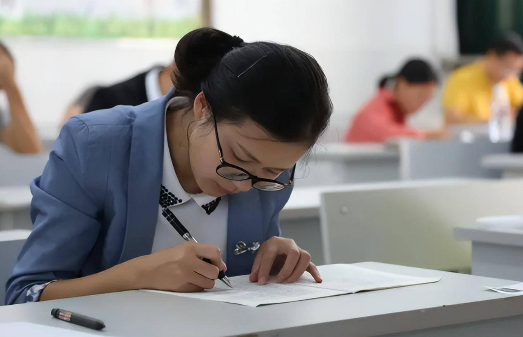 只能上专科院校，该如何规划未来学习？这样做更有发展前景(图5)