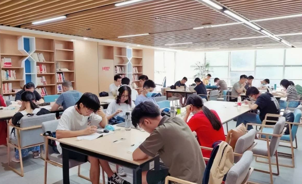 上大学后才知道的“潜规则”，过来人的经验，大一新生提前知晓(图4)