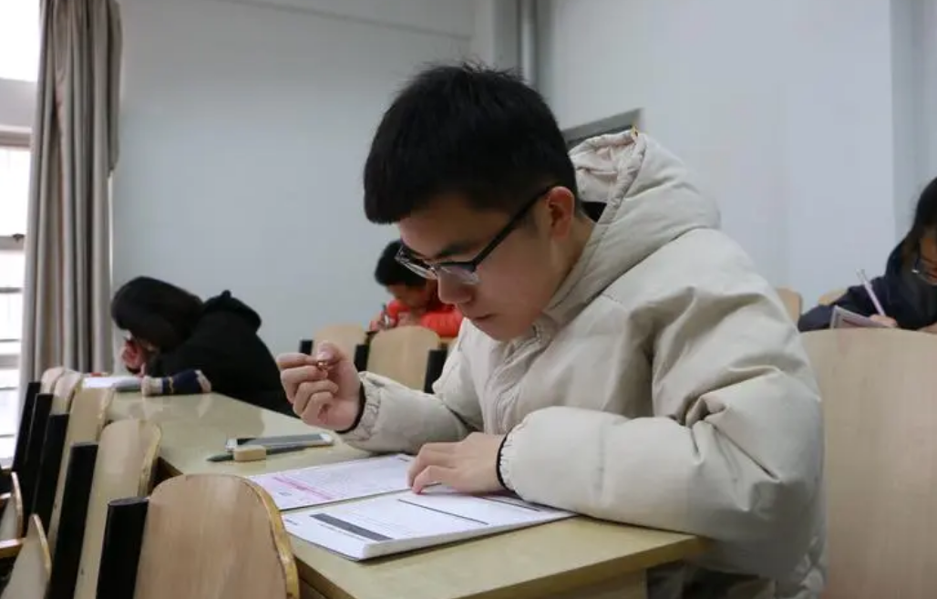 上大学后才知道的“潜规则”，过来人的经验，大一新生提前知晓(图5)