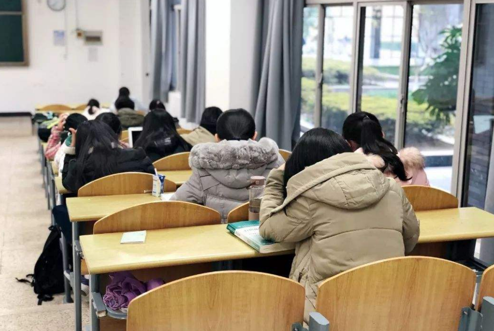 大一能考英语四级就去考，越早考越容易过，大一新生要提前知晓(图3)