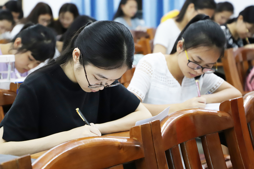 报考师范大学，未来可以直接当编制老师吗？考生需提前了解这几点(图3)
