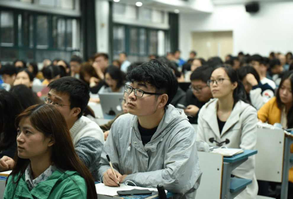 被大学录取别高兴太早，这3类专业考研才吃香，本科就业很难(图5)