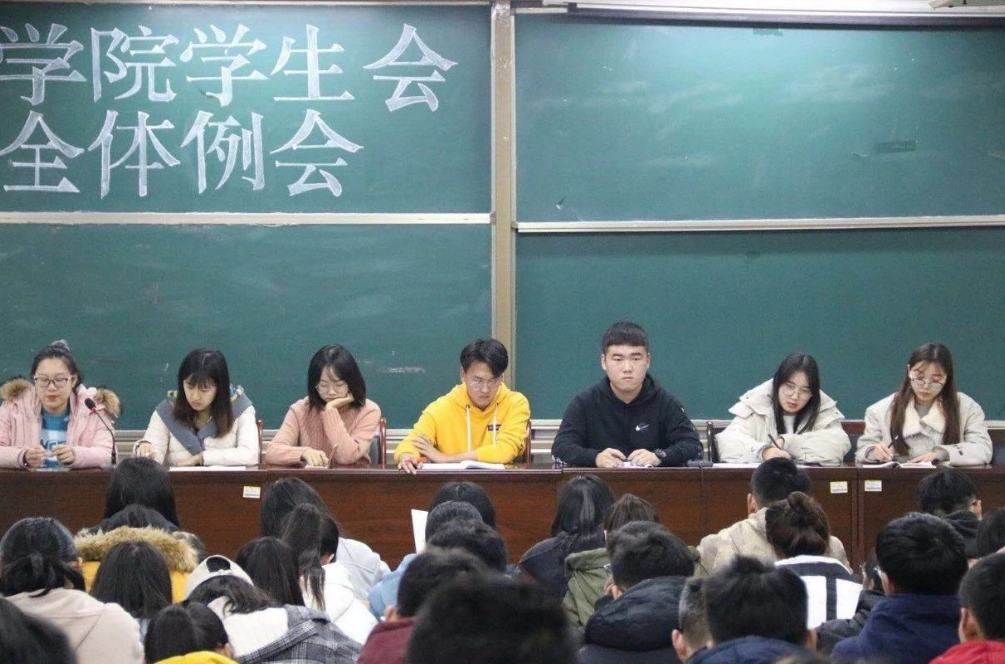 大学生参加哪些社团好？有必要参加学生会吗？看完就明白了(图3)