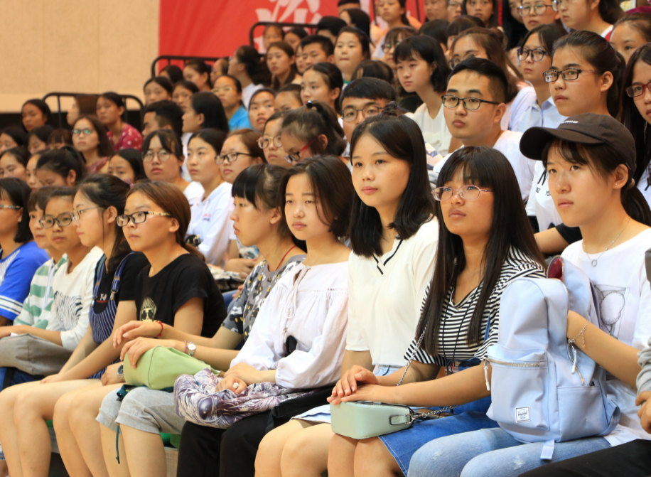 为什么那么多人觉得民办大学不行？除了学费，原来这几点也有区别(图3)