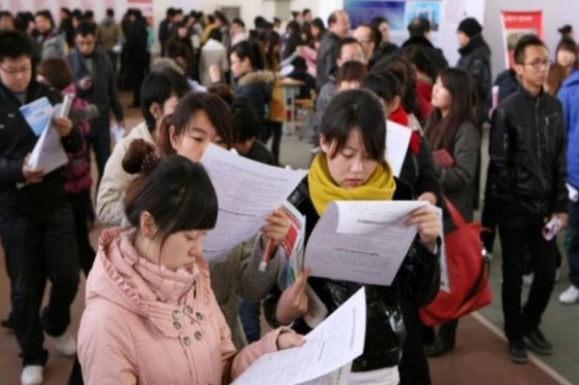 拿到大学录取通知书后，要不要去迁移户口？过来人告诉你利弊(图2)