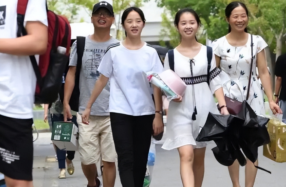 即将要上大学，家长每月给多少生活费合适？这个建议很有帮助(图4)